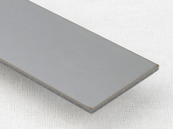 ステンレス板（SUS304 2B）：ステンレス・アルミ・鉄板の加工販売 